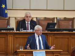 Министър Ананиев представи в НС проект на Национална програма за насърчаване на донорството и подпомагане на трансплантацията в Република България 2019 - 2023 г.