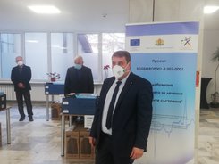 Зам.-министър Пачалов предаде на филиалите към центровете за спешна медицинска помощ в Силистра, Разград, Русе и Смолян 20 нови компютърни конфигурации 
