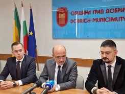 Министър Меджидиев: Лекари от МБАЛ – Добрич ще извършват прегледи в труднодостъпните и отдалечени места в областта
