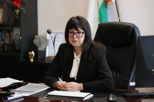 Министър Кондева: Ще направим всичко, за да стабилизираме НКБ