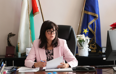 Министър Кондева издаде нова заповед, с която забранява износа на определени лекарства