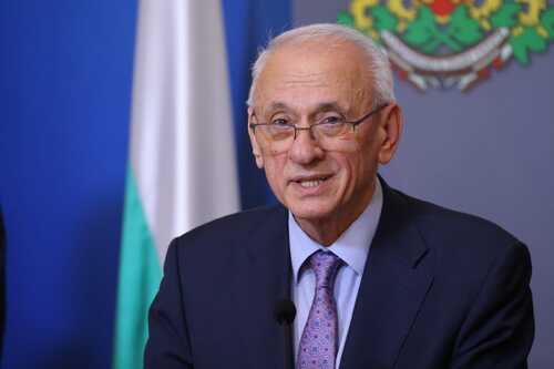 Министър Кирилов: Приетата днес Национална стратегия ще гарантира равен достъп до здравни услуги за всички