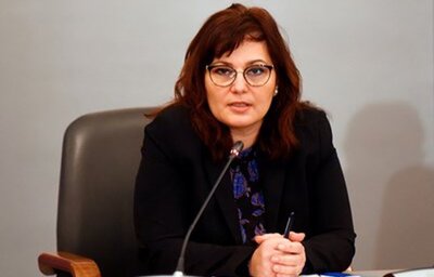 Проф. Асена Сербезова, министър на здравеопазването: Излизаме от петата вълна на COVID-19 без локдаун и без зелен сертификат - това е успех