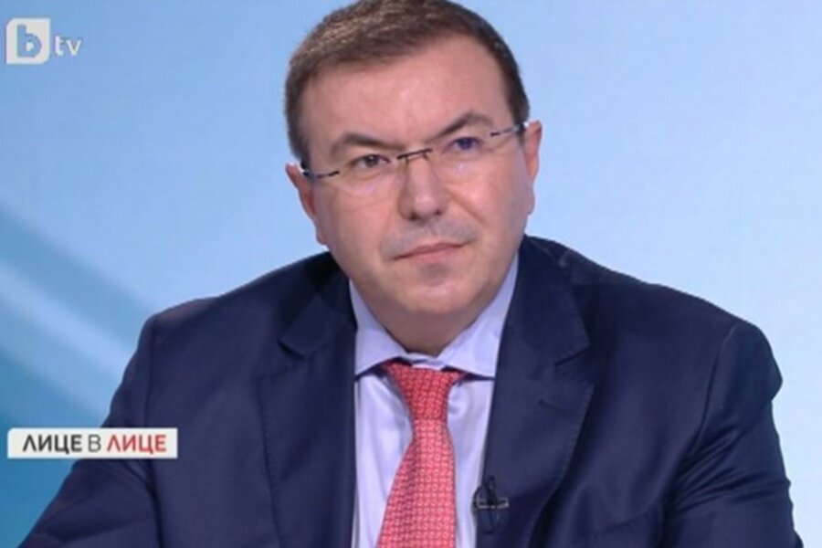 profangelov-lice-v-lice-23-12-2020.jpg__623x416_q85_crop_subject_location-570-523_subsampling-2_upscale.jpg