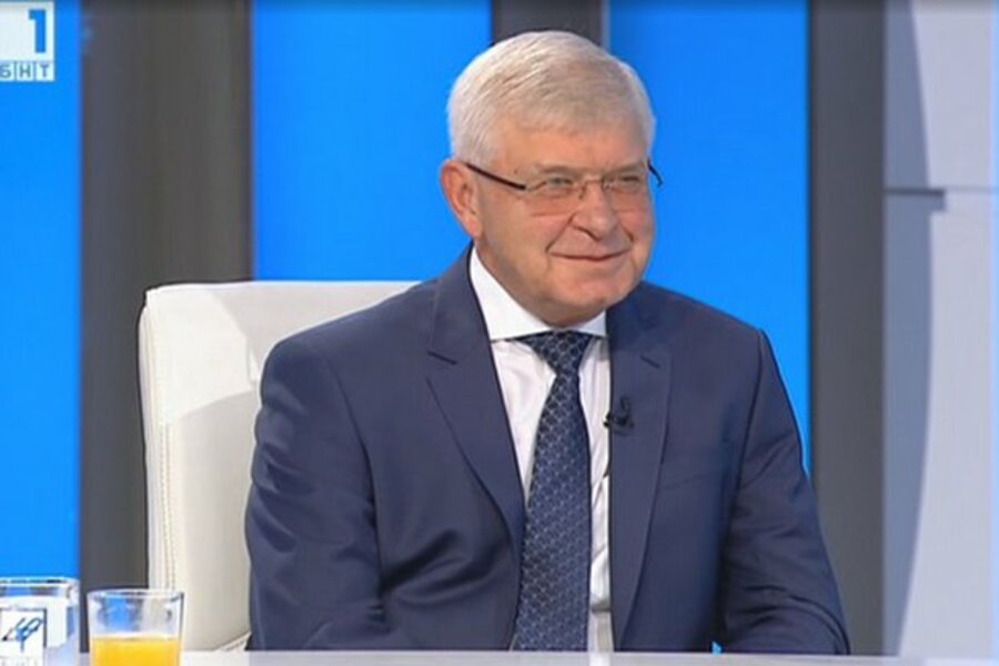 kiril-ananiev-bnt-denqt-zapochva-01-12-2017.jpg__623x416_q85_crop_subject_location-202-161_subsampling-2_upscale.jpg