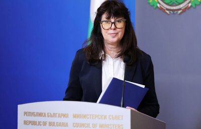 Министър Кондева: Стартира препоръчителната имунизация на бременни срещу коклюш