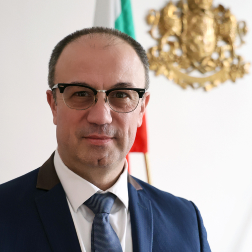 Д-р Петър Грибнев, дм