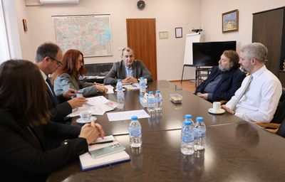 Министър Околийски поиска оздравителен план за МБАЛ „Св. Анна“ – Варна