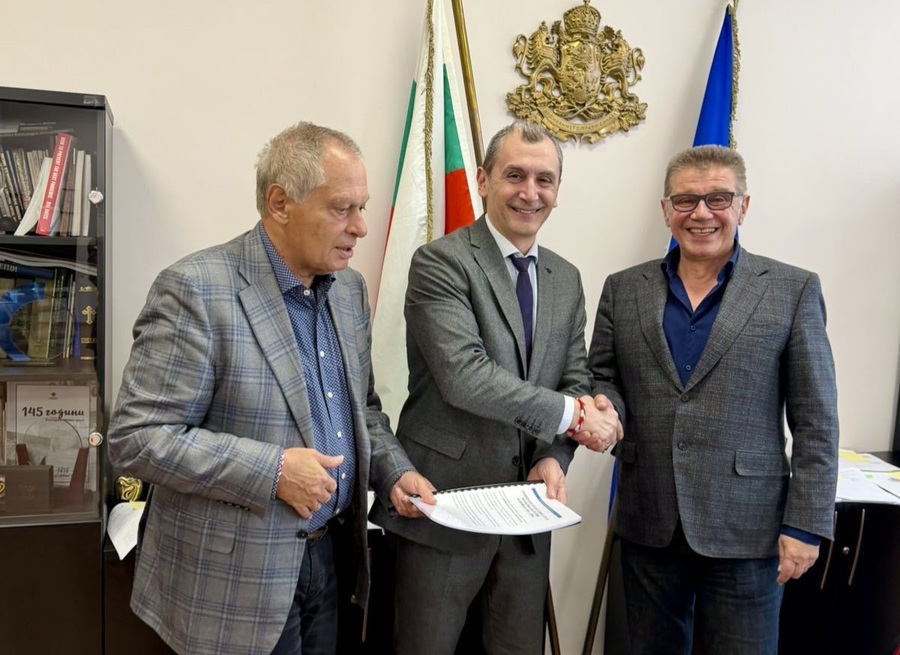 Министър Околийски с проф. Масларов