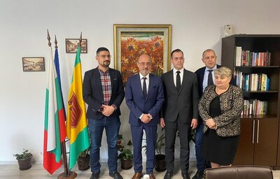 ​Министър Меджидиев проследи старта на пилотния за страната проект „Лекари в малки и отдалечени населени места“