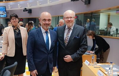 Министър Асен Меджидиев: Правителствата следва занапред да поръчват само реално необходими количества, при заплащане след извършени доставки, без планиране на ваксини за следващи години