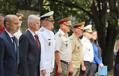 С едноминутно мълчание отбелязваме Деня на спасението