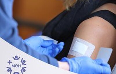 Остава възможността за ваксинация на трудноподвижни лица срещу COVID-19 от мобилни екипи на РЗИ, ЦСМП и лечебни заведения в страната