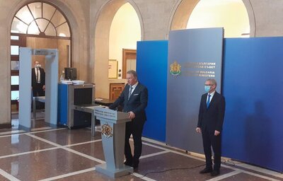 Министър Кацаров: Нека да се вземем в ръце, да спазваме мерките, които са възможно най-добрият вариант и най-добрата алтернатива на пълното затваряне