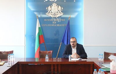 Доц. Хинков: Ние българите сме загубили един малък град заради пандемията