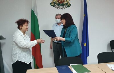 Общопрактикуващи лекари от цялата страна бяха наградени с грамоти на Министерството на здравеопазването за ангажираността си с имунизационната кампания срещу COVID-19