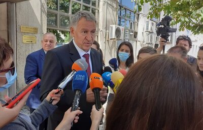 Министърът на здравеопазването д-р Стойчо Кацаров: Няма затягане на мерките. Мерките, които се прилагат в момента, са стимулиращи