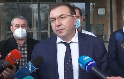 МЗ създава специализиран съвет към министъра на здравеопазването, който ще бъде ангажиран със случаите на бременни и родилки с COVID-19