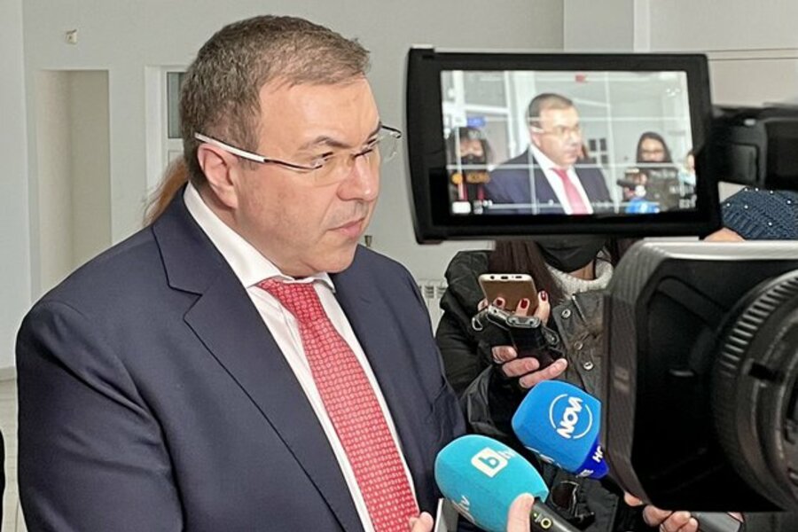ministyr-angelov-vraca-17-02-2021.jpg__623x416_q85_crop_subsampling-2_upscale.jpg